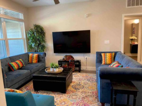 Lovely 2 bedroom Apartment with luxury amenities